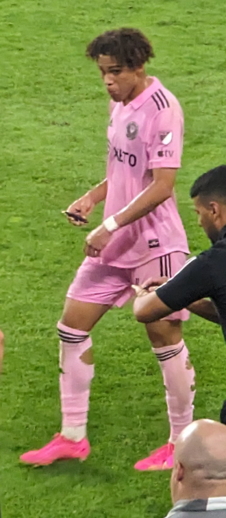 File:CINvMIA 2023-08-23 - Lionel Messi, Tata Martino (PXL 20230824 010525464) (Ruiz crop).png